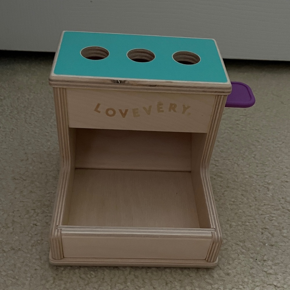 Brand New Lovevery Wooden Peg Drop  Thinker Play Kit (11–12 Months) without pegs